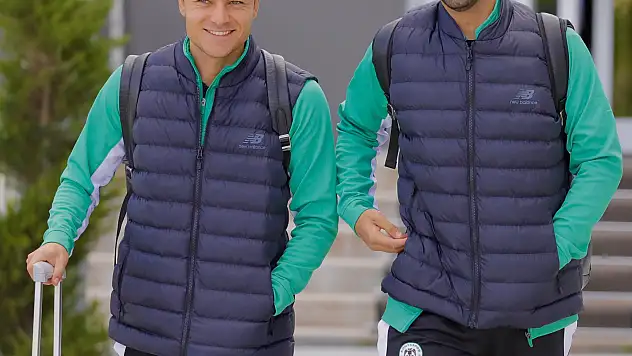 Konyaspor, Beşiktaş maçı için İstanbul'a gitti