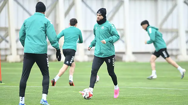 Konyaspor, Beşiktaş maçının taktiğini denedi