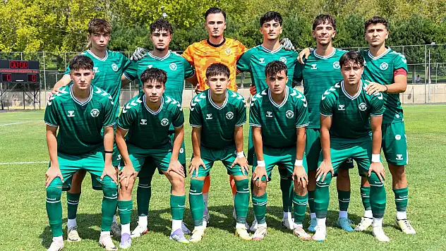 Konyaspor Beşiktaş'ı devirdi