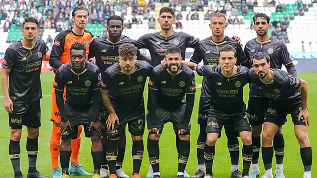 Konyaspor bir sıra geriledi!
