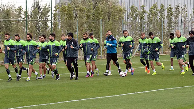 Konyaspor, Braga maçı hazırlıklarına başladı