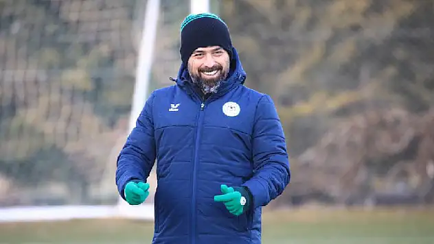 Konyaspor, bugün İlhan Palut ile sözleşme yenileniyor
