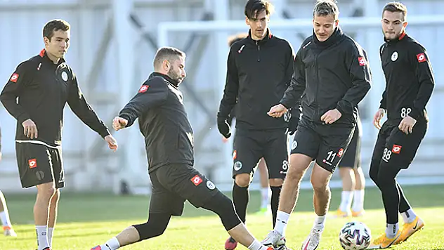 Konyaspor, Büyükşehir Belediye Erzurumspor maçına hazır