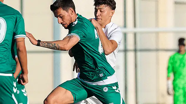 Kartal, hazırlık maçında Çaykur Rizespor'u 2-1 yendi