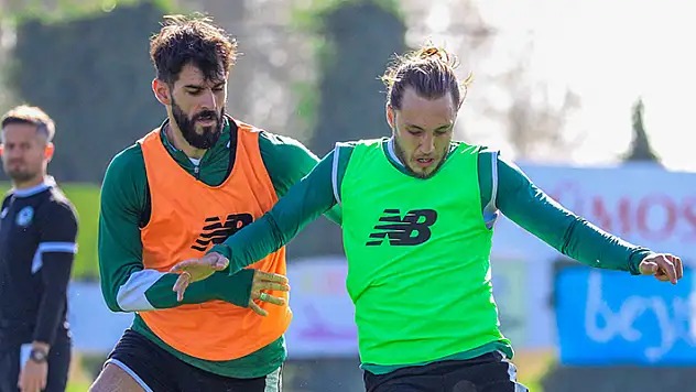 Konyaspor çift idman yapıyor 