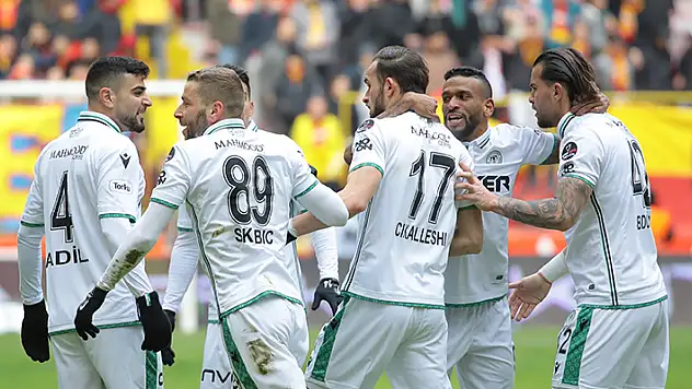 Konyaspor çıkışa geçti

