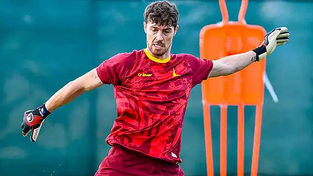 Konyaspor'da 10 isimle yollar ayrıldı
