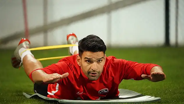Konyaspor'da 2 imza yolda!