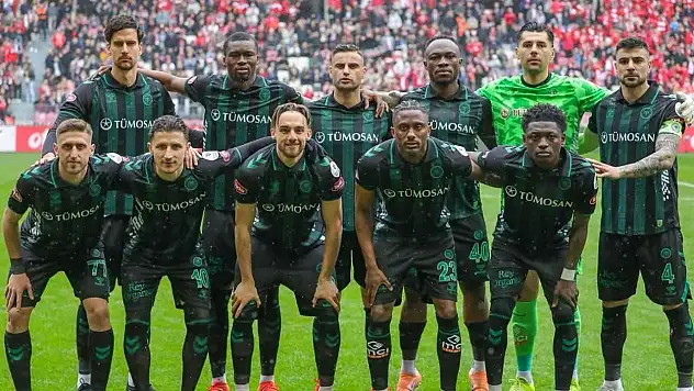 Konyaspor'da 2 isim cezalı, 7 isim de sınırda