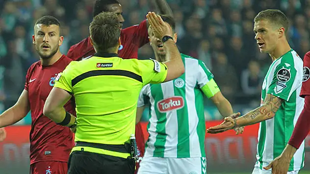 Konyaspor'da 56 sarı, 3 kırmızı