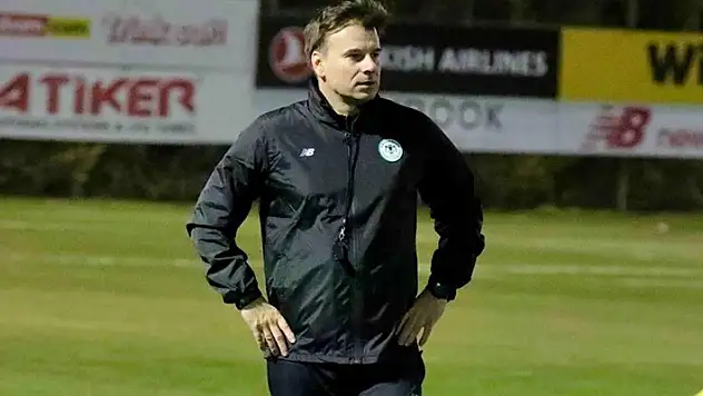Konyaspor'da Aleksandar Stanojevic takımla ilk antrenmanına çıktı
