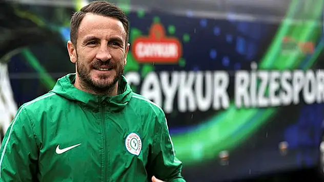 Konyaspor'da Ali Çamdalı ile yollar ayrıldı