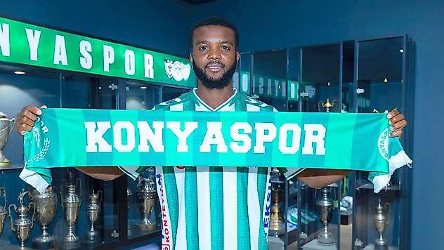 Konyaspor'da Awaziem imzayı attı