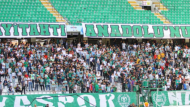 Konyaspor'da fiyat indirimi de tribünleri doldurmadı
