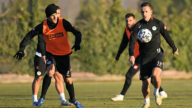 Konyaspor'da Gençlerbirliği maçı hazırlıkları başladı