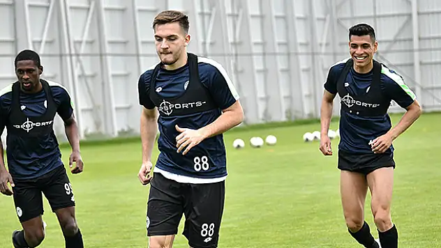 Konyaspor'da görüşmeler sürüyor