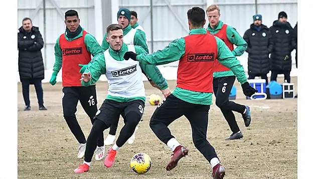 Konyaspor'da Göztepe maçı hazırlıkları başladı