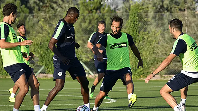 Konyaspor'da gündem forvet