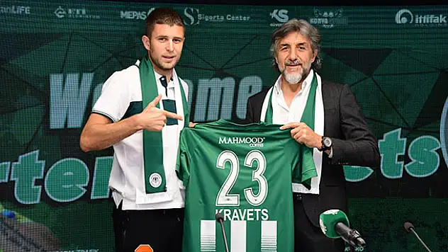 Konyaspor'da imzalar atıldı