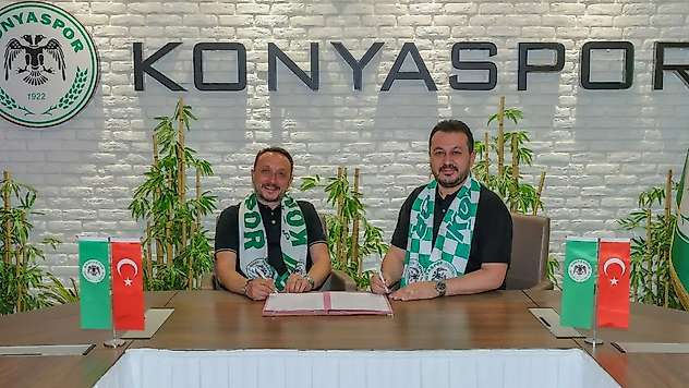 Konyaspor'da imzalar atıldı! Stadyumda yeni dönem