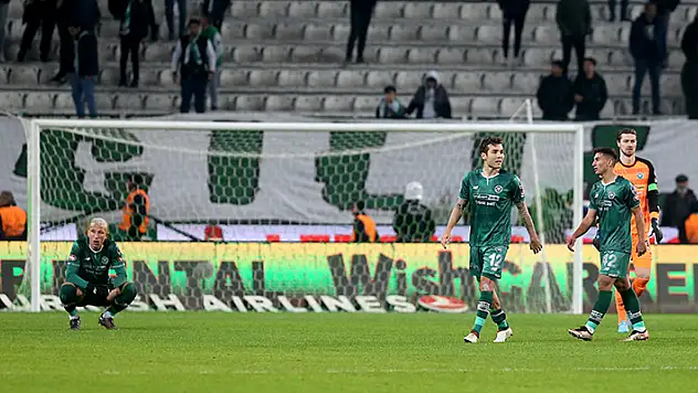 KONYASPOR'DA KORKUTAN DÜŞÜŞ!
