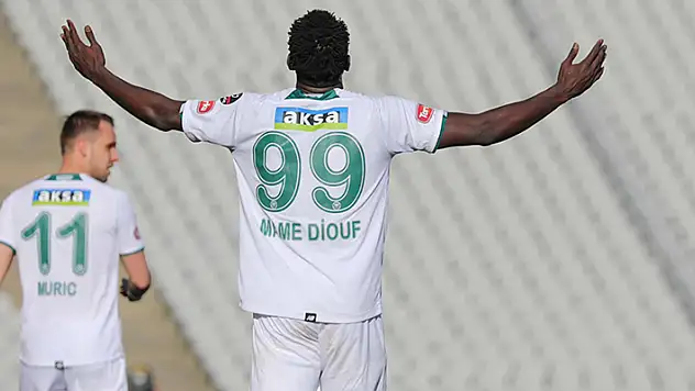 Konyaspor'da Mame Diouf şov