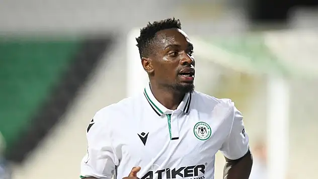 Konyaspor'da Mpoku ile yollar ayrıldı
