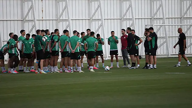 Konyaspor'da savunma sorunu: 3 haftada 7 gol
