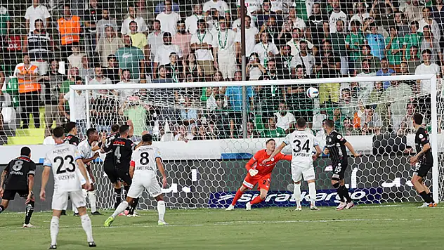 Konyaspor'da savunmaya takviye kaçınılmaz

