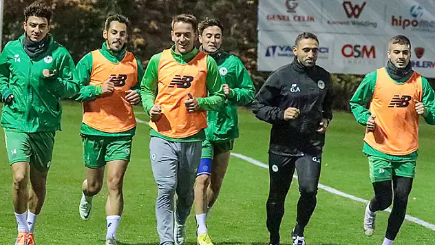 Konyaspor'da tempo yükseliyor