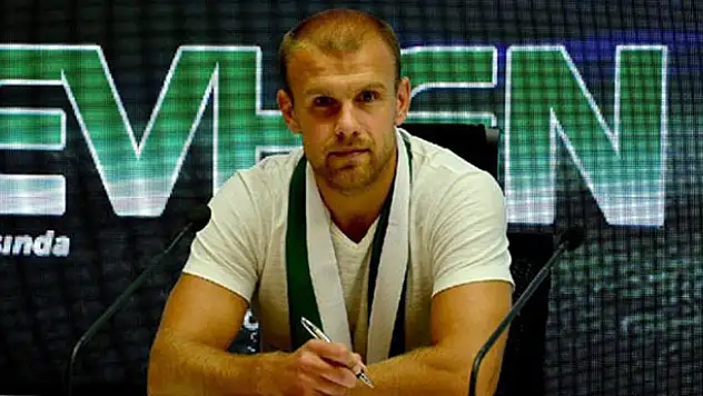 Konyaspor'da Yevhen Opanasenko'nun sözleşmesi feshedildi