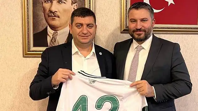 Konyaspor'dan Bakan Yardımcısı İnan'a ziyaret