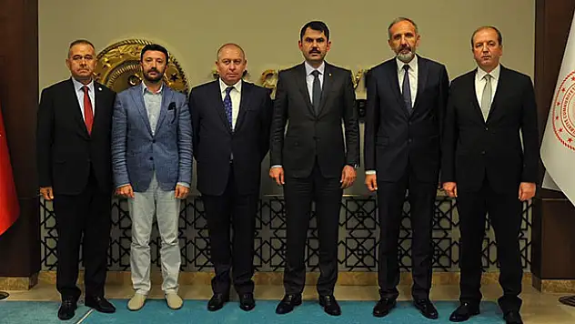 Konyaspor'dan Bakanı Murat Kurum'a ziyaret