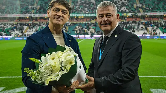 Konyaspor'dan İl Emniyet Müdürü Koç'a çiçek