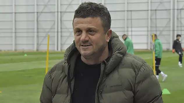 Konyaspor'dan resmi açıklama:  Hakan Keleş ile yollar ayrıldı

