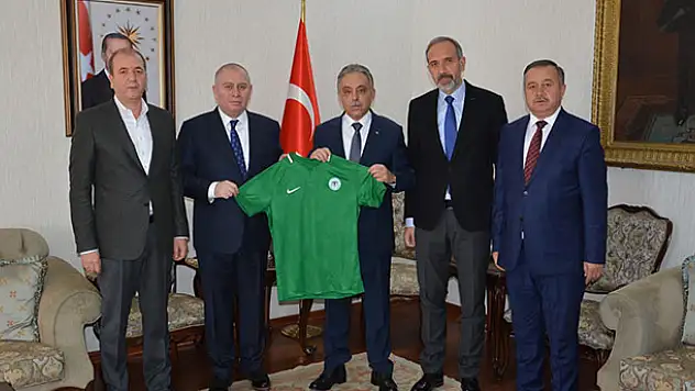 Konyaspor'dan Vali Toprak'a ziyaret