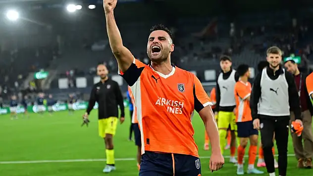 Konyaspor, Deniz Türüç ile masaya oturuyor