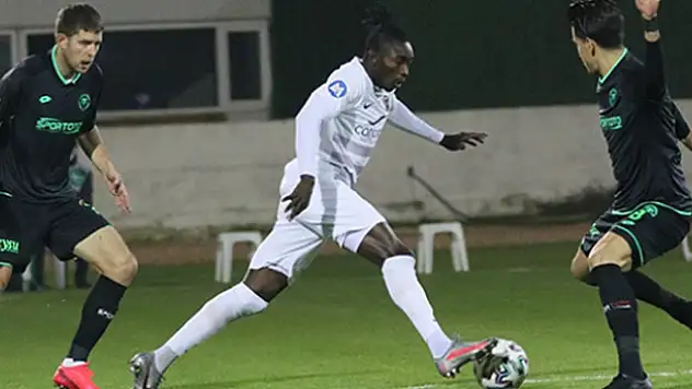 Konyaspor deplasmanda kaybetti! 2-1