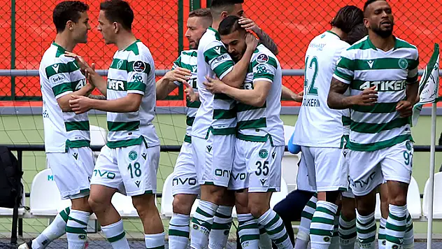 Konyaspor evinde, Gaziantep deplasmanda çok farklı!