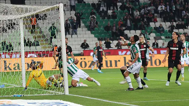 Konyaspor evinde kayıp 0-1
