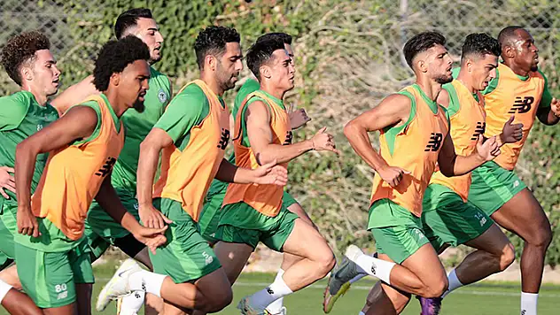Konyaspor, Fener'e bileniyor

