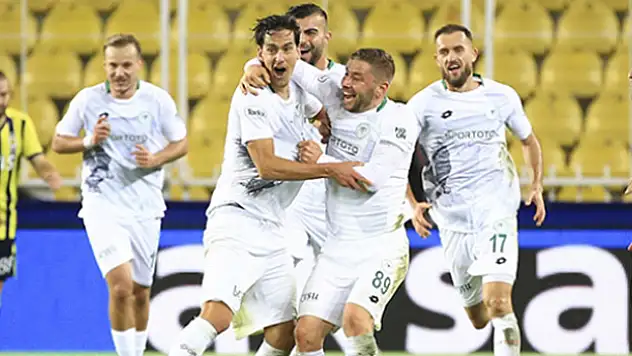 Konyaspor Fenerbahçe deplasmanından 3 puanla döndü