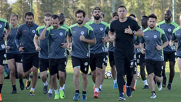 Konyaspor, Fenerbahçe maçı hazırlıklarına başladı