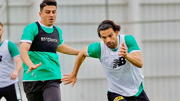 KONYASPOR GALATASARAY MAÇI İÇİN KENETLENDİ!

