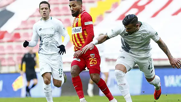 Konyaspor galibiyette üstün 
