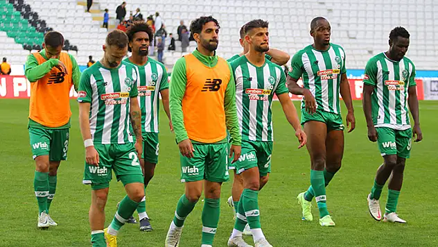 Konyaspor geçen sezonu mumla arıyor!
