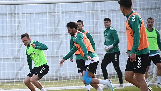 Konyaspor günü tek idmanla geçirecek