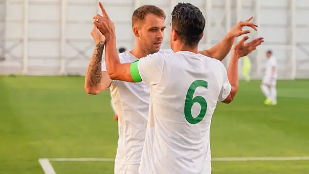 Konyaspor hazırlık maçında, Rize maçı öncesi moral depoladı!