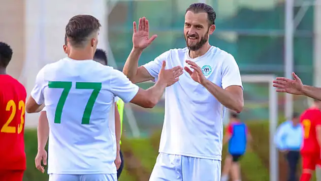 Konyaspor hazırlık maçında şov yaptı