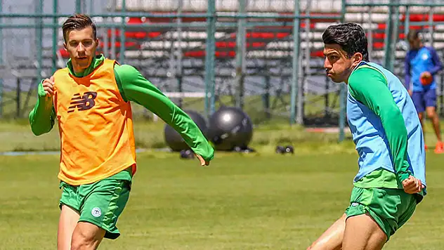 KONYASPOR HIZ KESMİYOR!